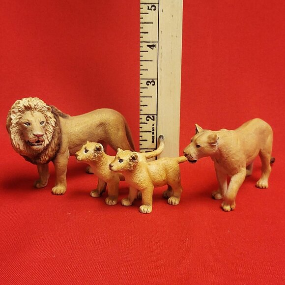 Set of Schleich Lion Figurines Lion Lioness Two Lion Cubs Wild Life Collection - Picture 7 of 12